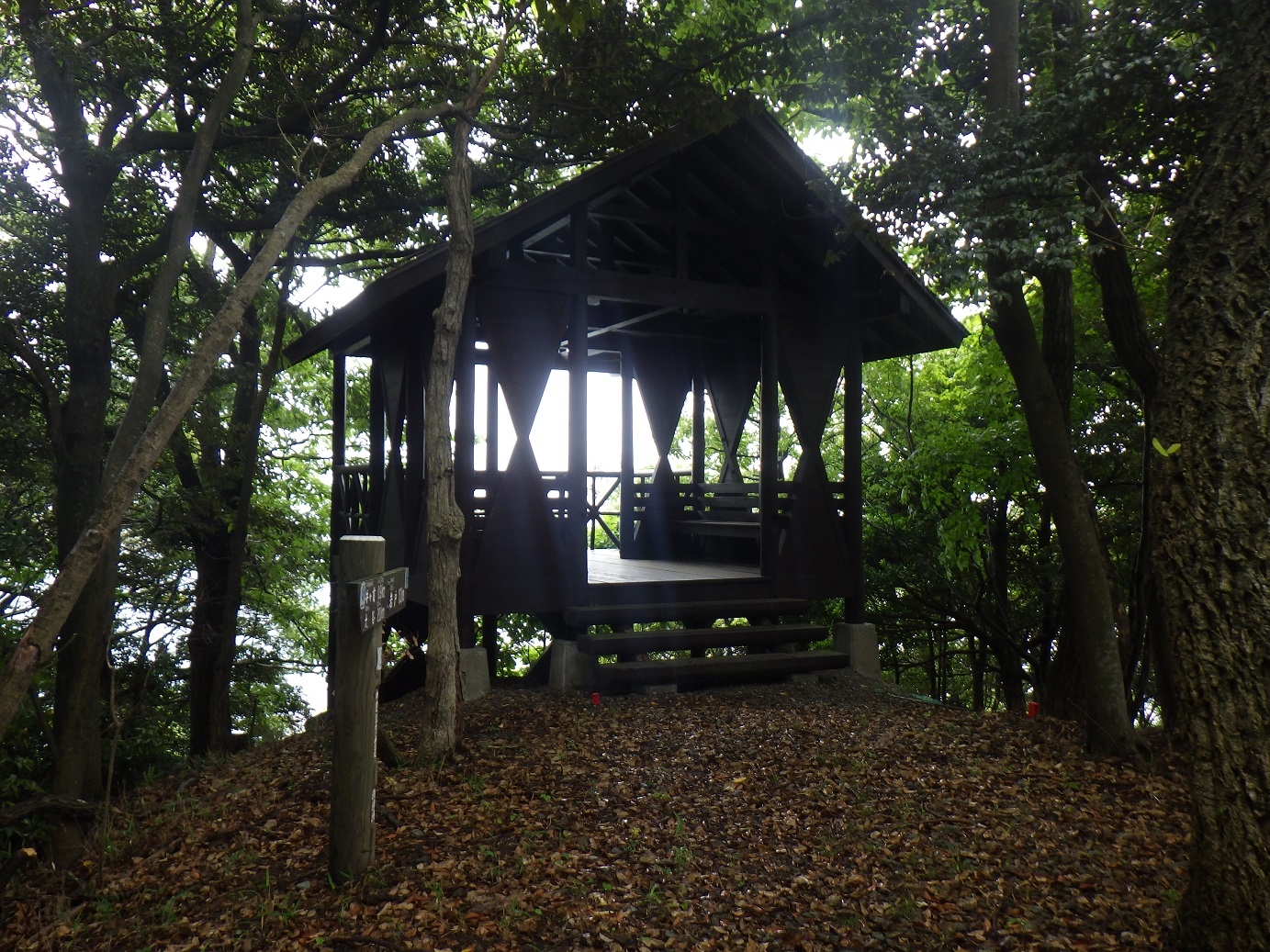 休憩所の西方に鳥取砂丘が望めます