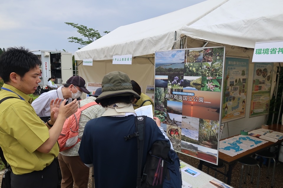 賑わうブースの様子